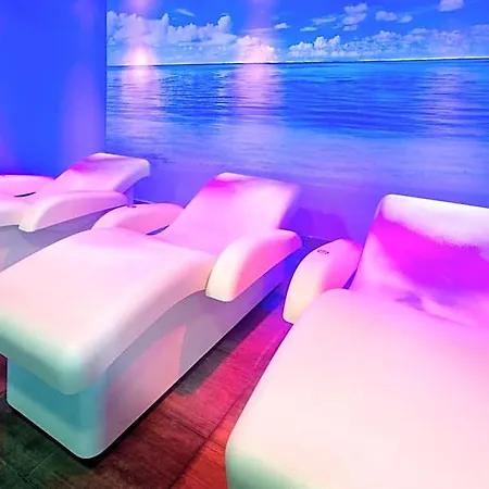 Ght Aquarium & Hotel