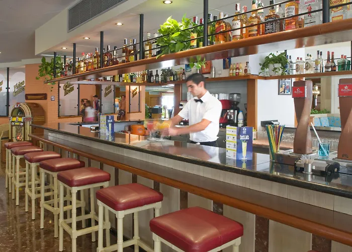 Ght Aquarium & Отель